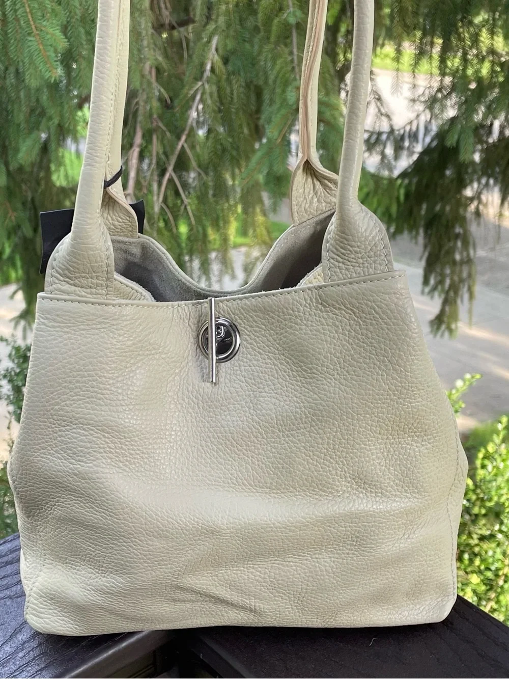 🔥 NWT Cream Pebbled Italian Leather Shoulder Bag Yes Accessories Tassel Hobo